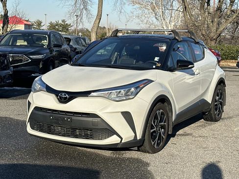Used 2020 Toyota C-HR XLE image 8
