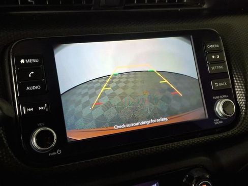 Used 2022 Nissan Kicks SV FWD image 4