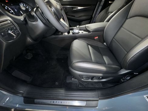 Certified 2025 INFINITI QX55 Luxe w/ Cargo Package image 15