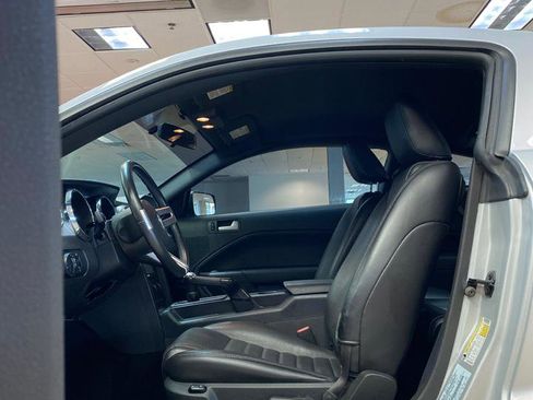 Used 2006 Ford Mustang GT image 15