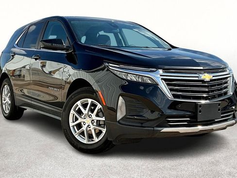 Used 2023 Chevrolet Equinox LT image 1