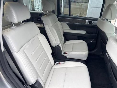 Used 2025 Hyundai Santa Fe Calligraphy FWD image 31
