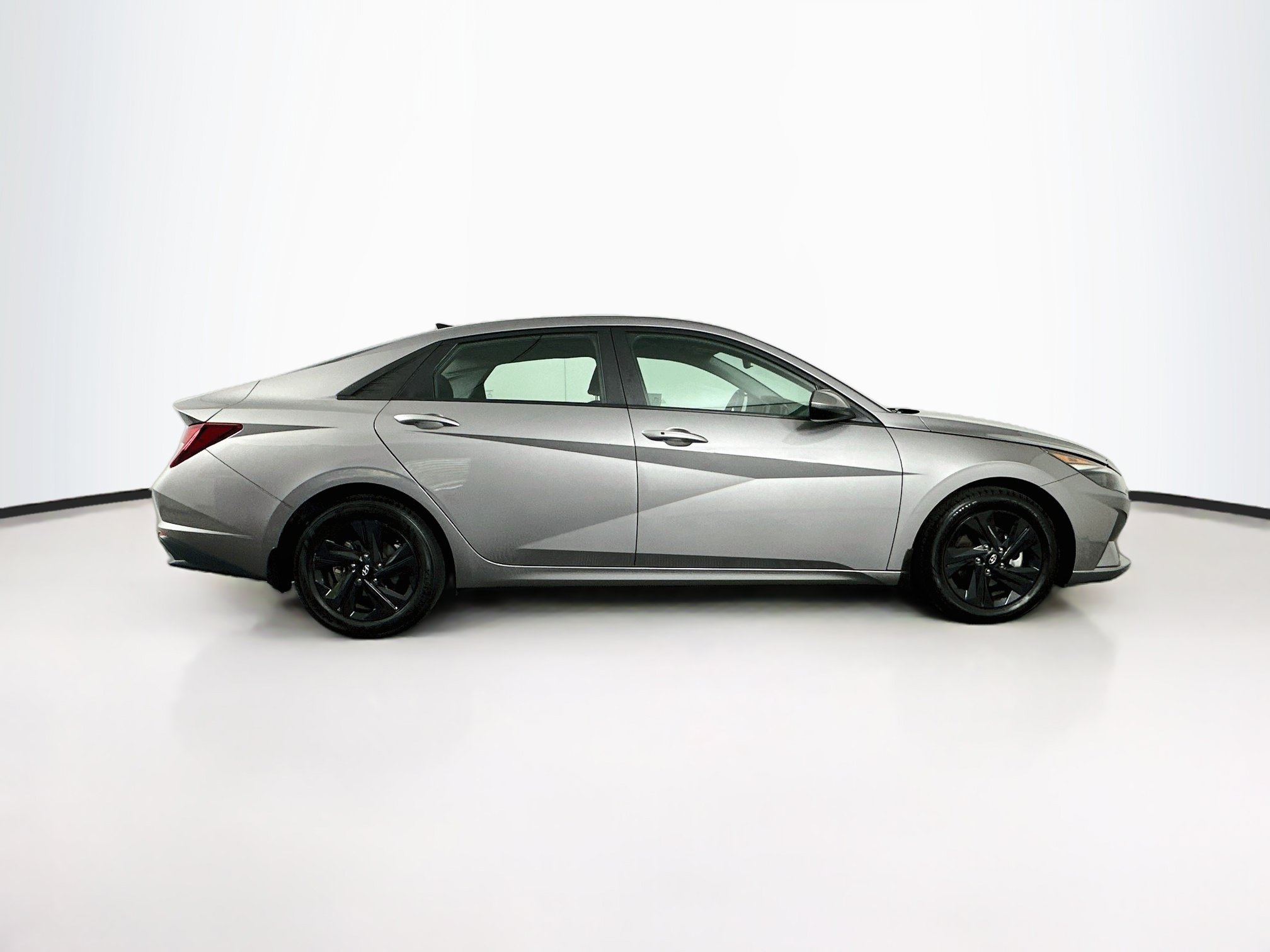 Used 2022 Hyundai Elantra SEL FWD image 10