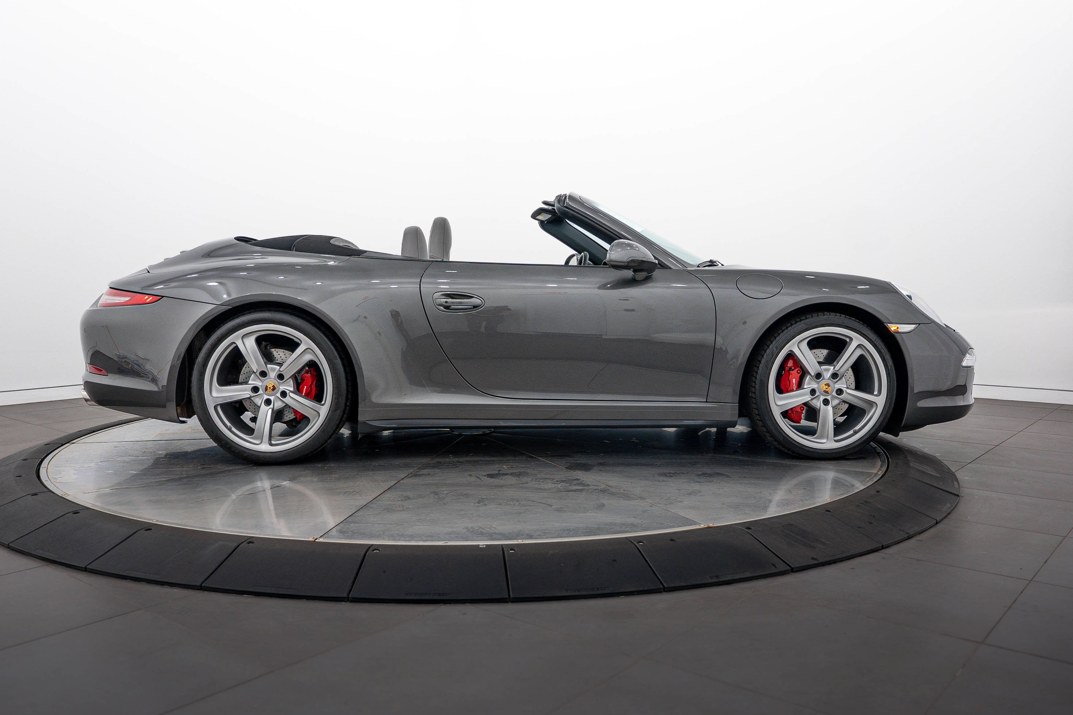 Used 2013 Porsche 911 Carrera 4S AWD/4WD image 8