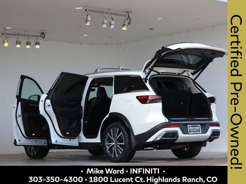 Certified 2023 INFINITI QX60 Sensory w/ Cargo Package AWD/4WD image 4