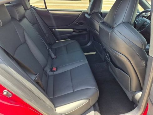 Used 2022 Lexus ES 350 F Sport w/ Accessory Package 2 FWD image 17