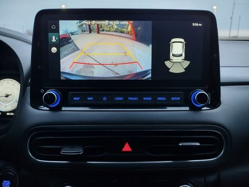 Used 2023 Hyundai Kona Limited image 4
