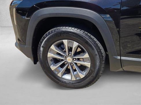 Used 2025 Chevrolet Equinox LT AWD/4WD image 23