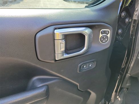 Used 2023 Jeep Wrangler Unlimited Rubicon 4xe w/ Steel Bumper Group image 18