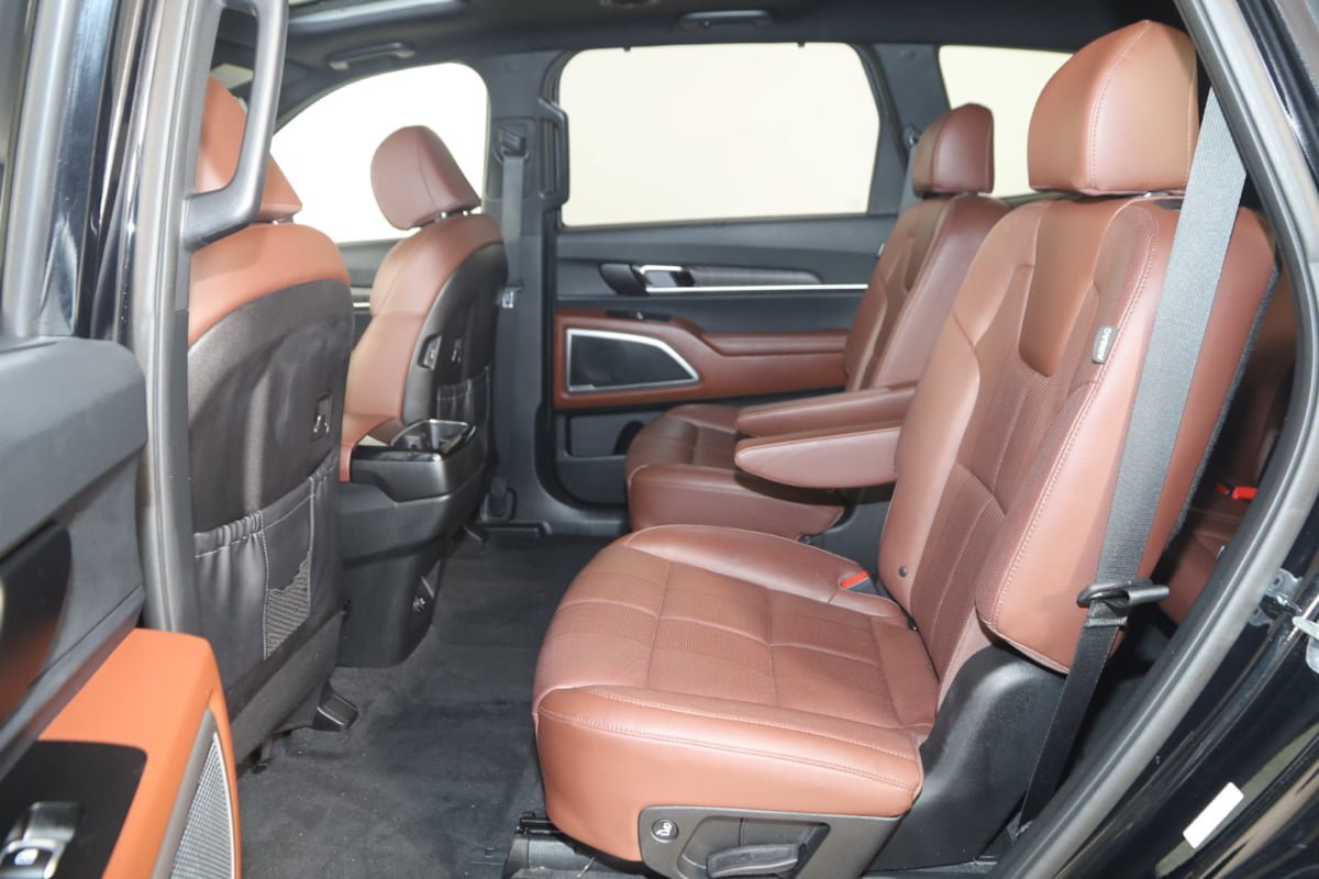 Used 2024 Kia Telluride EX w/ EX Captain's Chair Package FWD image 49