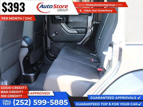 Used 2017 Jeep Wrangler Unlimited Sport w/ Connectivity Group AWD/4WD image 11