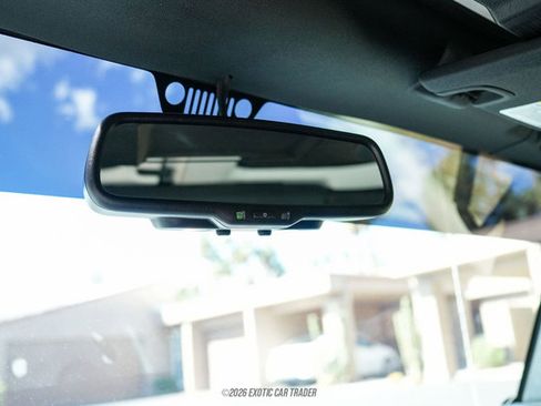 Used 2016 Jeep Wrangler Unlimited Rubicon image 37