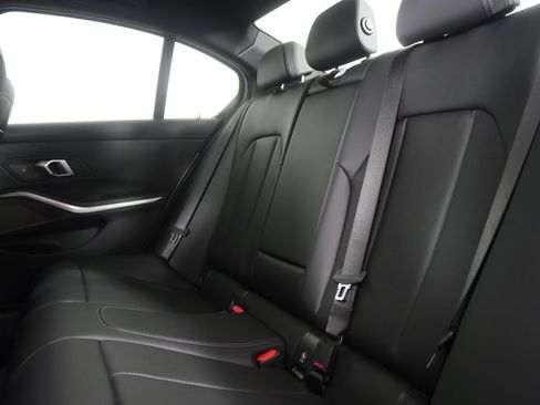 Used 2026 BMW 330i Sedan w/ Premium Package RWD image 15