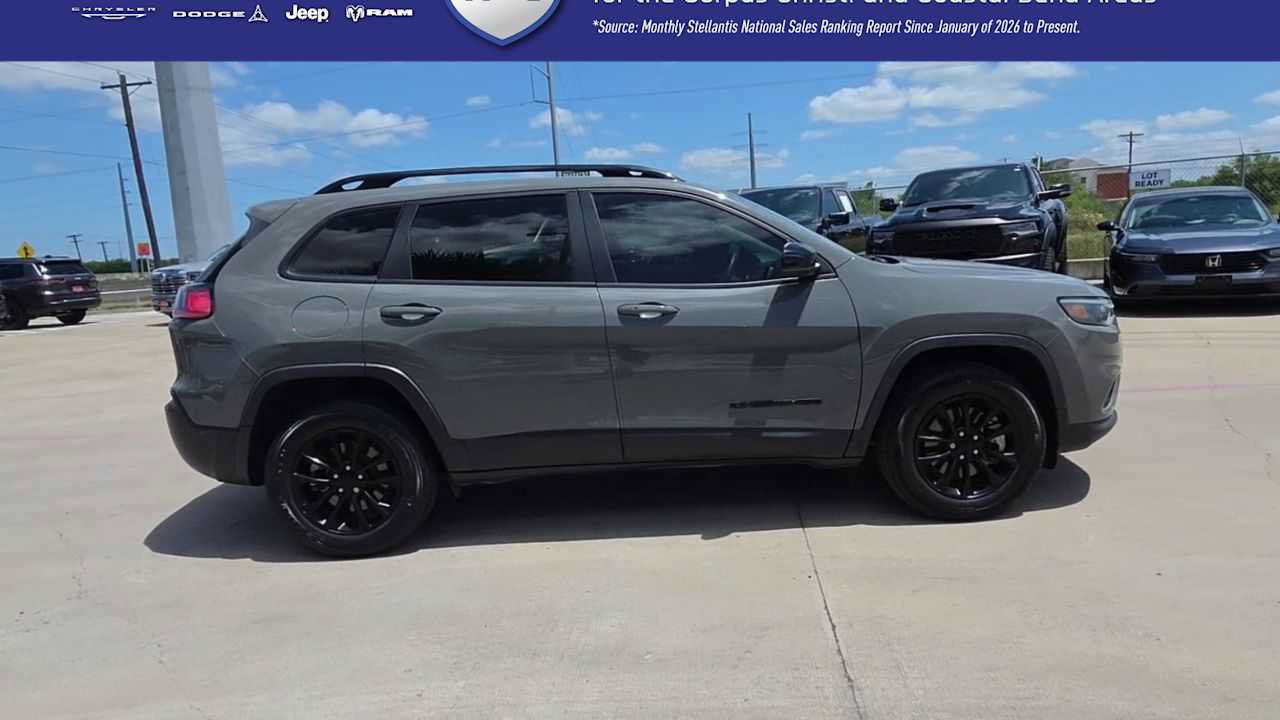 Certified 2023 Jeep Cherokee Altitude Lux AWD/4WD image 9