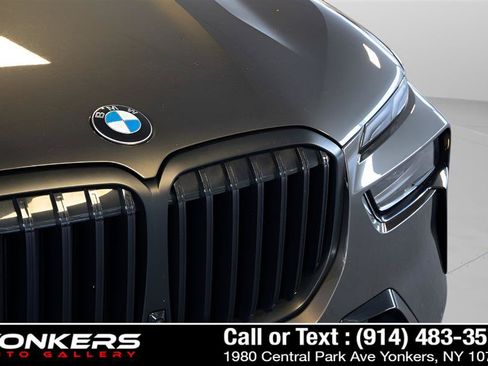 Used 2023 BMW X7 xDrive40i w/ M Sport Package AWD/4WD image 84