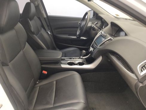 Used 2018 Acura TLX image 21