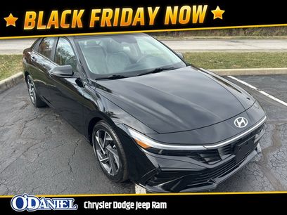 Used 2025 Hyundai Elantra Limited