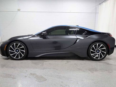 Used 2015 BMW i8 image 2