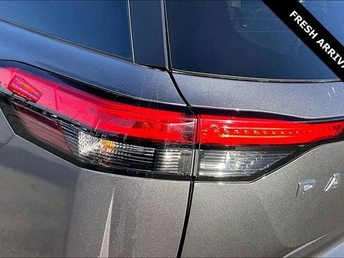 Used 2023 Nissan Pathfinder SL image 22