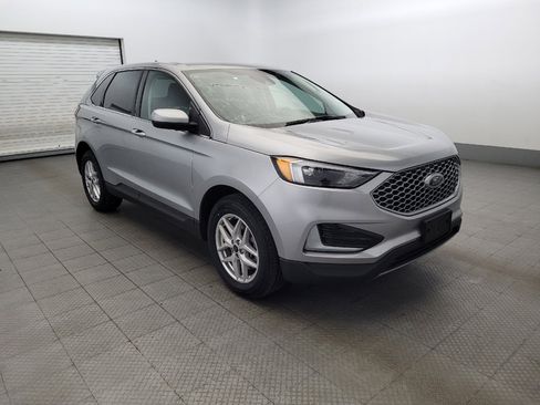 Used 2023 Ford Edge SEL image 13