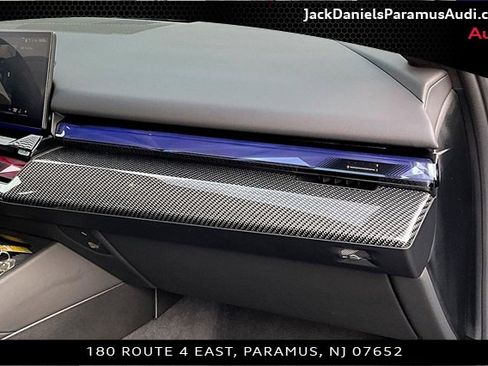 Used 2025 BMW M5 w/ Carbon Package image 14