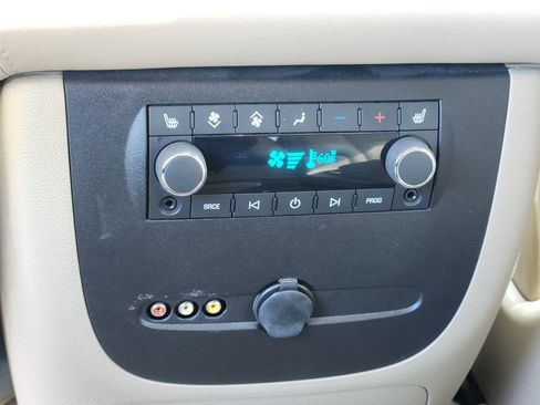 Used 2013 GMC Yukon Denali AWD/4WD image 30