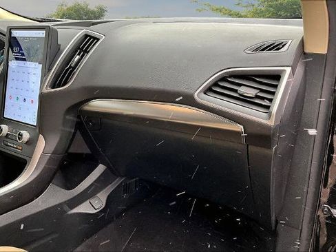 Certified 2022 Ford Edge SEL w/ Convenience Package image 16