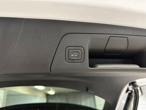 Certified 2024 Buick Envision Avenir image 26