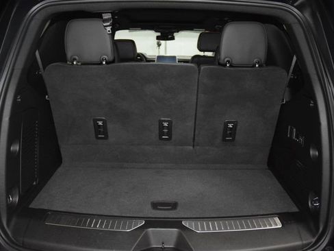 Used 2024 GMC Yukon AT4 w/ AT4 Premium Package AWD/4WD image 26
