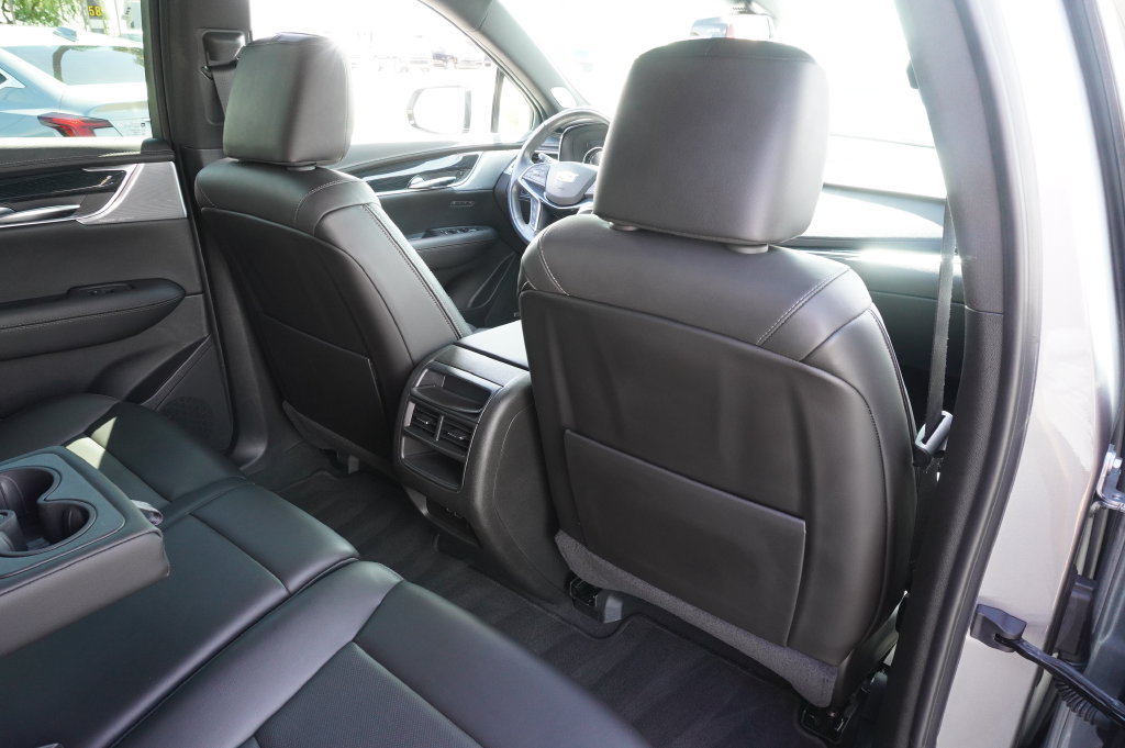 Certified 2024 Cadillac XT5 Premium Luxury FWD image 15
