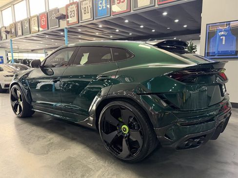 Used 2024 Lamborghini Urus S image 5