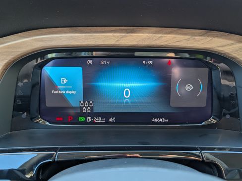 Certified 2025 Volkswagen Atlas SE AWD/4WD image 22