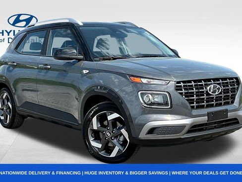 Used 2026 Hyundai Venue SEL FWD image 4