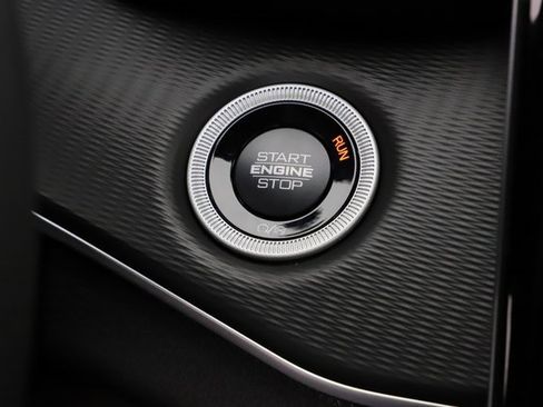 New 2025 Jeep Grand Cherokee L Altitude image 31