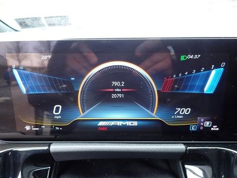 Used 2023 Mercedes-Benz GLA 35 AMG 4MATIC image 29