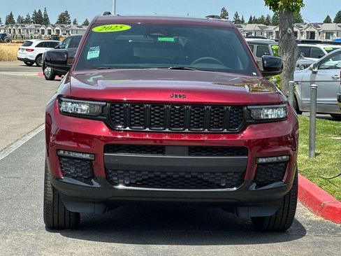 New 2025 Jeep Grand Cherokee L Limited w/ Luxury Tech Group II image 6