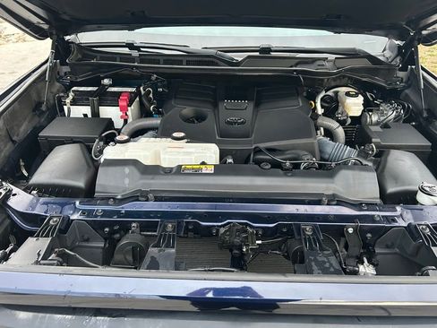 Used 2023 Toyota Tundra SR5 w/ SR5 Premium Package image 33