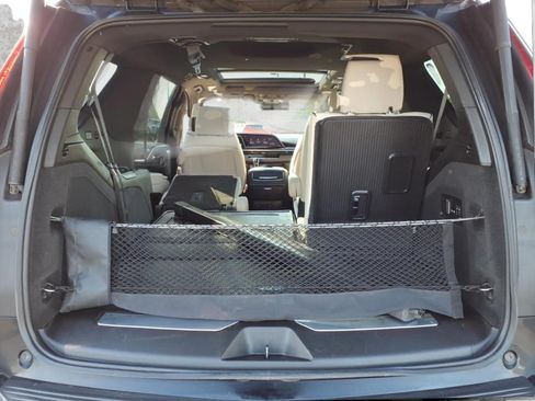 Used 2022 Cadillac Escalade Sport w/ Touring Package AWD/4WD image 12