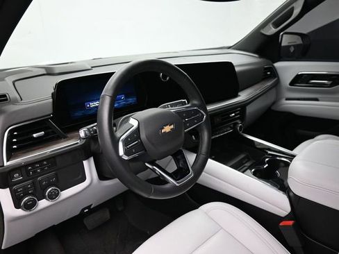 Used 2025 Chevrolet Tahoe Premier image 12