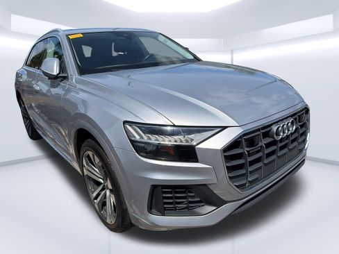 Used 2019 Audi Q8 Prestige w/ Luxury Package AWD/4WD image 1