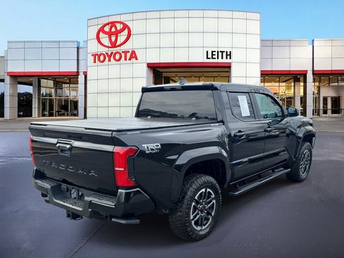 Used 2024 Toyota Tacoma TRD Sport image 5