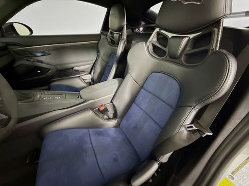 Used 2025 Porsche 718 Cayman GT4 RS image 5