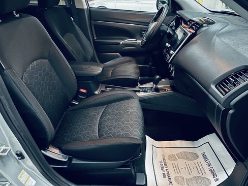 Used 2020 Mitsubishi Outlander Sport SE AWD/4WD image 16