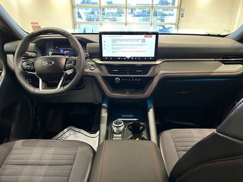 Used 2025 Ford Explorer ST-Line w/ Premium Package AWD/4WD image 10