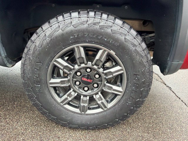 Used 2025 GMC Sierra 1500 AT4X AWD/4WD image 13