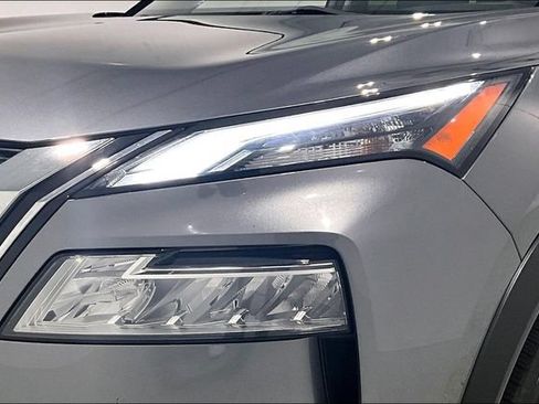 Used 2023 Nissan Rogue SL AWD/4WD image 41