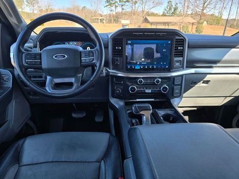 Used 2023 Ford F150 Lariat image 3