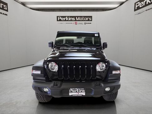 Used 2019 Jeep Wrangler Unlimited Sport S image 4