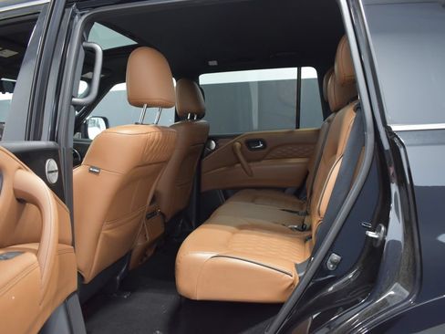 Used 2024 INFINITI QX80 Sensory w/ Cargo Package AWD/4WD image 37