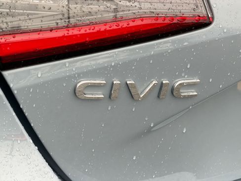 Used 2023 Honda Civic Sport image 13